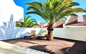 Gold Sand, Huge Terrace, Fast Wi-Fi, Sat Tv